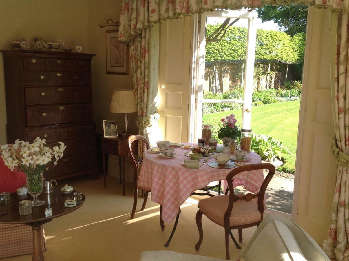 Brunton Farmhouse Collingbourne Kingston Ngoại thất bức ảnh